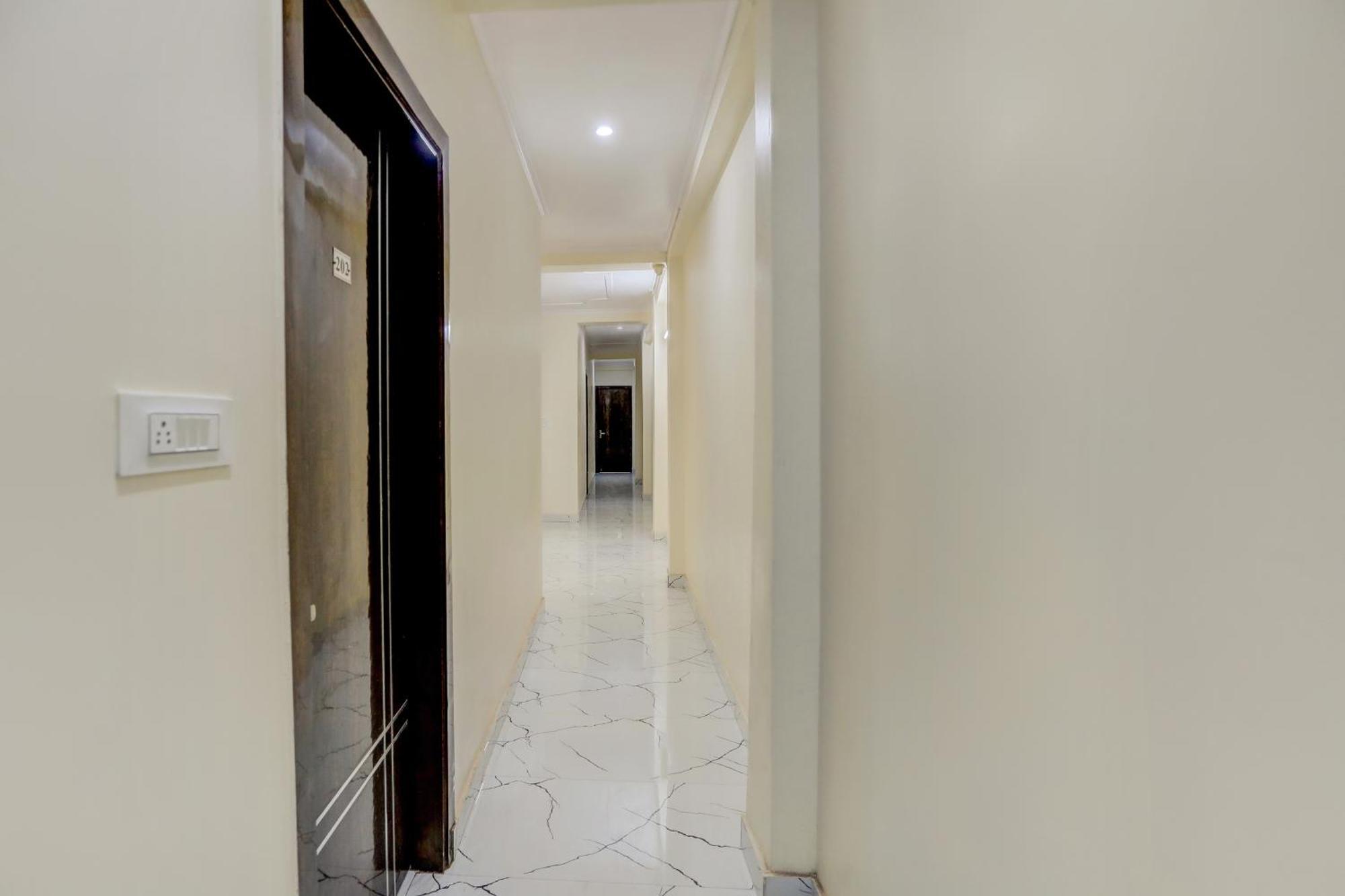 Hotel O Diamond Inn New Delhi Eksteriør bilde